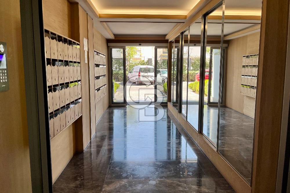 Ataşehir Modern Satılık 1+1 Eşyalı Boş Daire