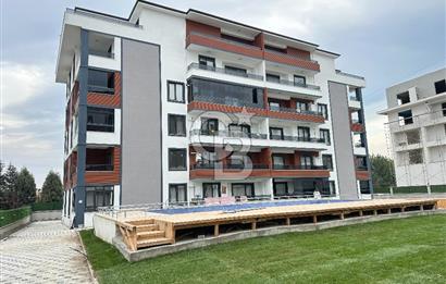 KARTEPE FSM'DE MERKEZİ KONUMDA 4+1 GENİŞ EĞİMSİZ ÇATI DUBLEKS