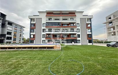 KARTEPE FSM'DE MERKEZİ KONUMDA 4+1 GENİŞ EĞİMSİZ ÇATI DUBLEKS