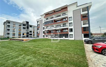 KARTEPE FSM'DE MERKEZİ KONUMDA 4+1 GENİŞ EĞİMSİZ ÇATI DUBLEKS