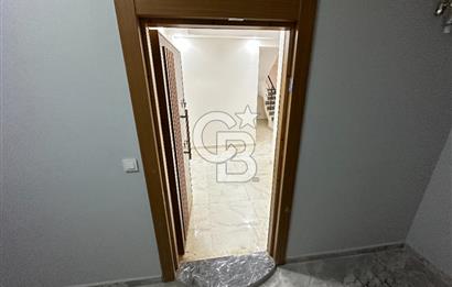 KARTEPE FSM'DE MERKEZİ KONUMDA 4+1 GENİŞ EĞİMSİZ ÇATI DUBLEKS
