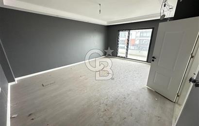 KARTEPE FSM'DE MERKEZİ KONUMDA 4+1 GENİŞ EĞİMSİZ ÇATI DUBLEKS
