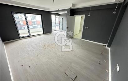 KARTEPE FSM'DE MERKEZİ KONUMDA 4+1 GENİŞ EĞİMSİZ ÇATI DUBLEKS
