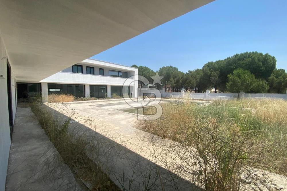 İzmir Menderes Küner'de Natamam Müstakil Ev ve 2000m2 Arsa