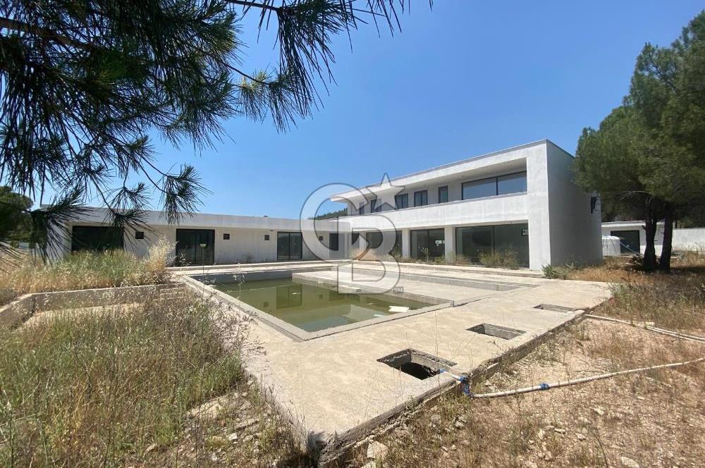 İzmir Menderes Küner'de Natamam Müstakil Ev ve 2000m2 Arsa