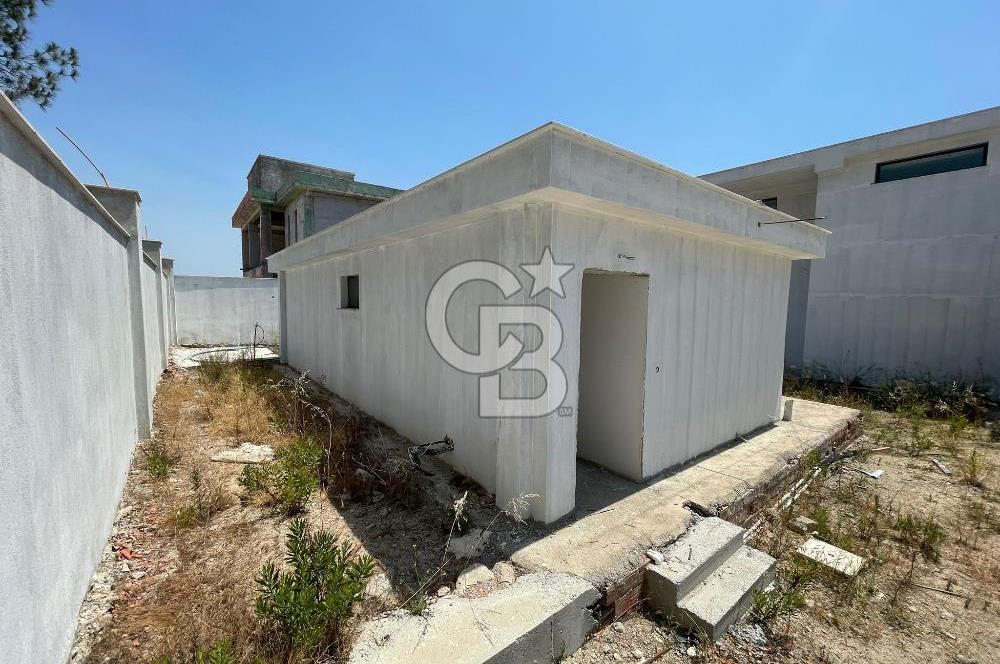 İzmir Menderes Küner'de Natamam Müstakil Ev ve 2000m2 Arsa