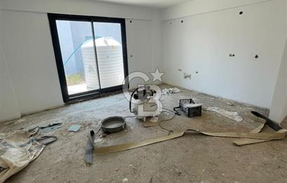 İzmir Menderes Küner'de Natamam Müstakil Ev ve 2000m2 Arsa
