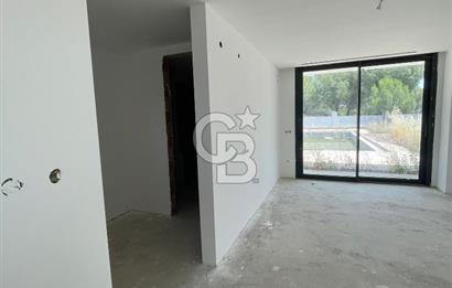 İzmir Menderes Küner'de Natamam Müstakil Ev ve 2000m2 Arsa
