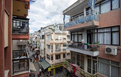 Karşıyaka Tuna Mah. Çarşı İçerisinde Satılık 3+1 Daire