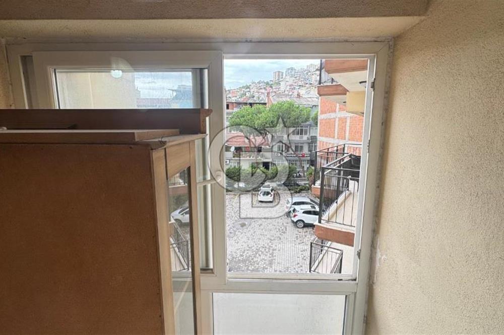Bayraklı fuat edip baksı mahallesinde geniş 3+1 daire 