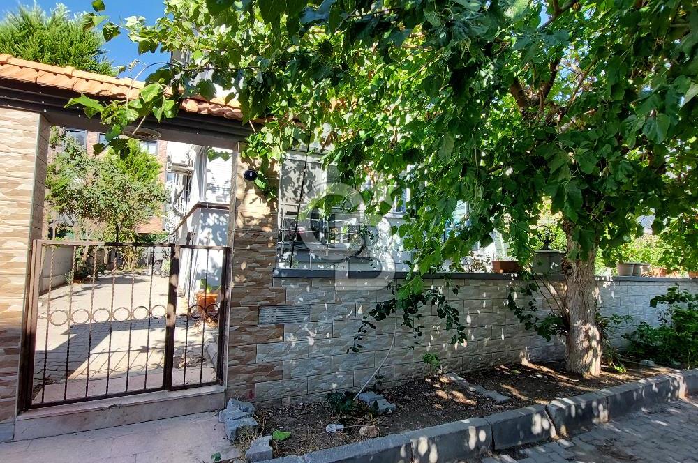 Yeni Foça'da Denize Yakın 2+1 Satılık Daire