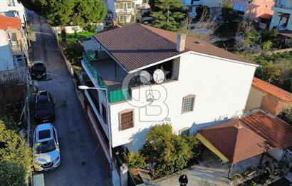 İZMİR NARLIDERE LİMANREİS'TE SATILIK 6+1 VİLLA
