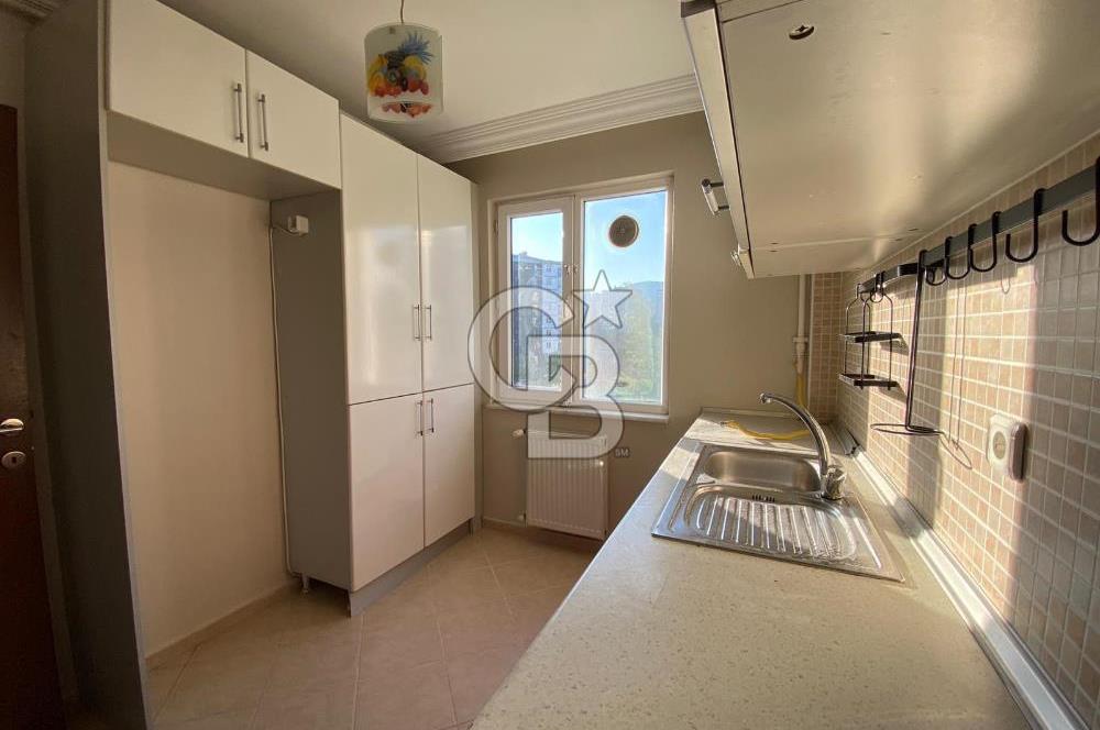 Kurtköy Emsey'e Komşu Nezih Sitede Balkonlu Çift Banyolu Kiralık 3+1 Daire