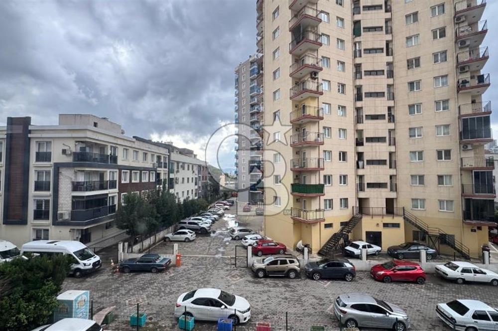 Bayraklı fuat edip baksı mahallesinde geniş 3+1 daire 