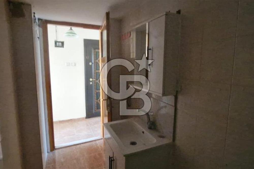 İzmir Konak Gültepe Mah. Satılık 2+1 Boş Daire CB PH