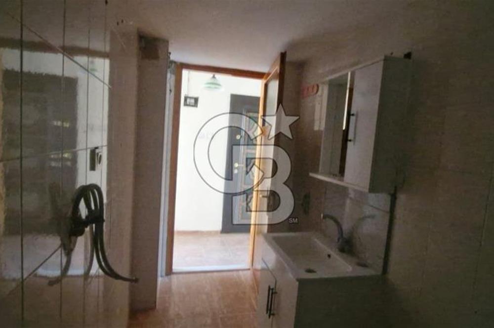 İzmir Konak Gültepe Mah. Satılık 2+1 Boş Daire CB PH