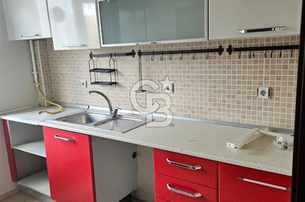 Kurtköy Emsey'e Komşu Nezih Sitede Balkonlu Çift Banyolu Kiralık 3+1 Daire
