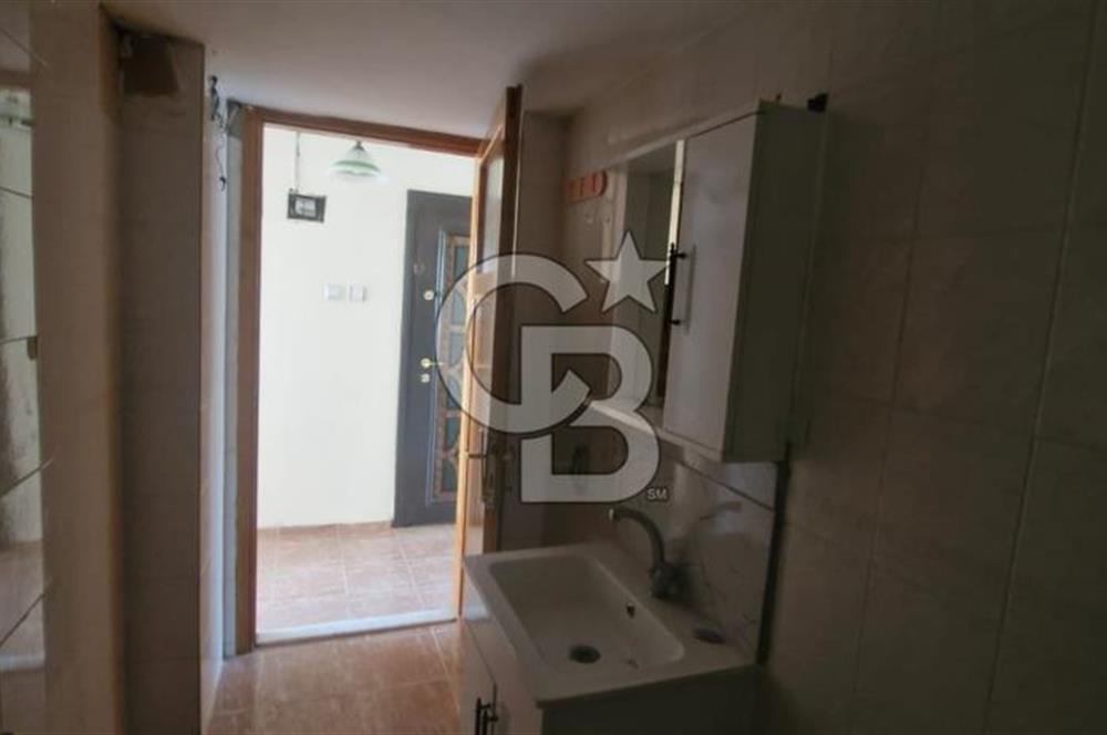 İzmir Konak Gültepe Mah. Satılık 2+1 Boş Daire CB PH