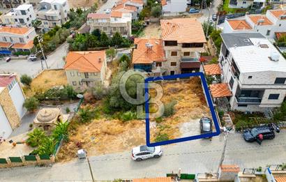 Yenifoça Burunucu'nda Deniz Manzaralı Satılık Villa Arsası