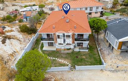 Foça Yenibağarası Mah. Satılık 2+1 Bahçe Katı Daire
