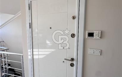 Ataşehir Örnek Mahallesinde Kullanışlı 185 m2 Kiralık Dubleks Daire
