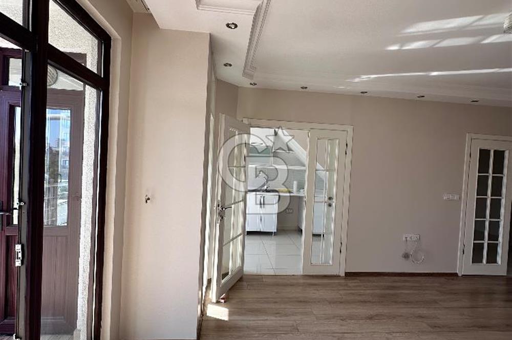 Ataşehir Örnek Mahallesinde Kullanışlı 185 m2 Kiralık Dubleks Daire