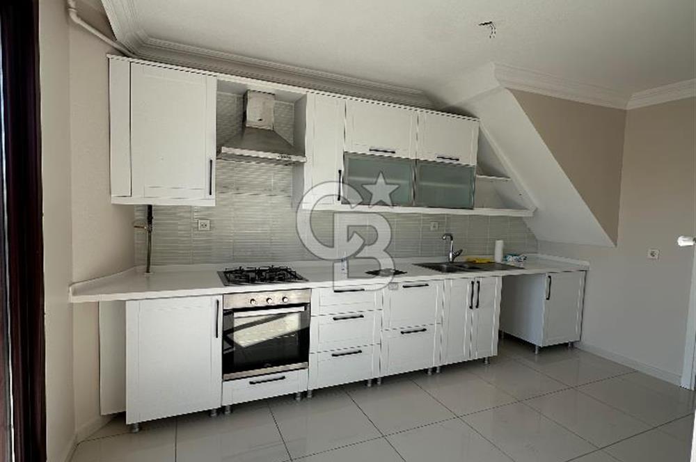 Ataşehir Örnek Mahallesinde Kullanışlı 185 m2 Kiralık Dubleks Daire