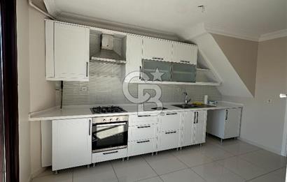 Ataşehir Örnek Mahallesinde Kullanışlı 185 m2 Kiralık Dubleks Daire