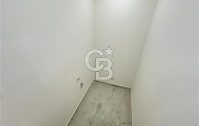 KARTEPE FSM'DE MERKEZİ KONUMDA 4+1 GENİŞ EĞİMSİZ ÇATI DUBLEKS