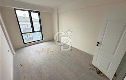 KARTEPE FSM'DE MERKEZİ KONUMDA 4+1 GENİŞ EĞİMSİZ ÇATI DUBLEKS