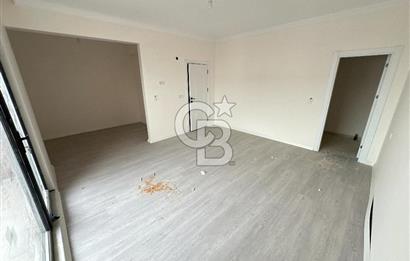 KARTEPE FSM'DE MERKEZİ KONUMDA 4+1 GENİŞ EĞİMSİZ ÇATI DUBLEKS