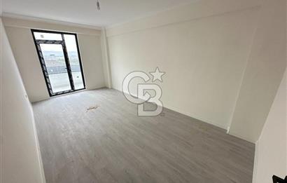 KARTEPE FSM'DE MERKEZİ KONUMDA 4+1 GENİŞ EĞİMSİZ ÇATI DUBLEKS