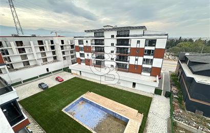 KARTEPE FSM'DE MERKEZİ KONUMDA 4+1 GENİŞ EĞİMSİZ ÇATI DUBLEKS
