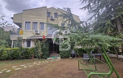 BORNOVA KARAÇAM KORUKENT SİTESİNDE SATILIK 4+1 MÜSATAKİL VİLLA