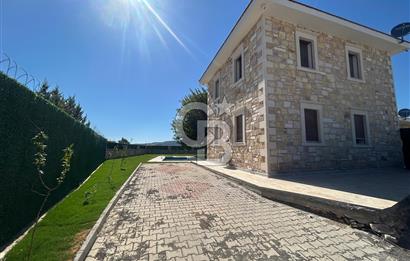 Foça Bağarası Hacıveli Mah. Müstakil Havuzlu 2+1 Kiralık Villa