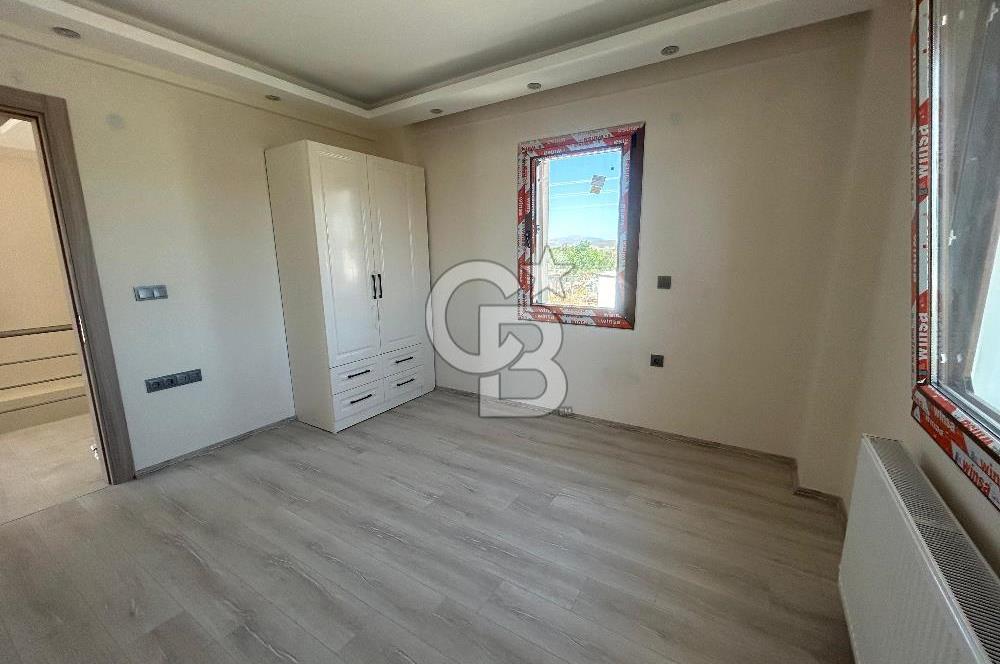 Foça Bağarası Hacıveli Mah. Müstakil Havuzlu 2+1 Kiralık Villa