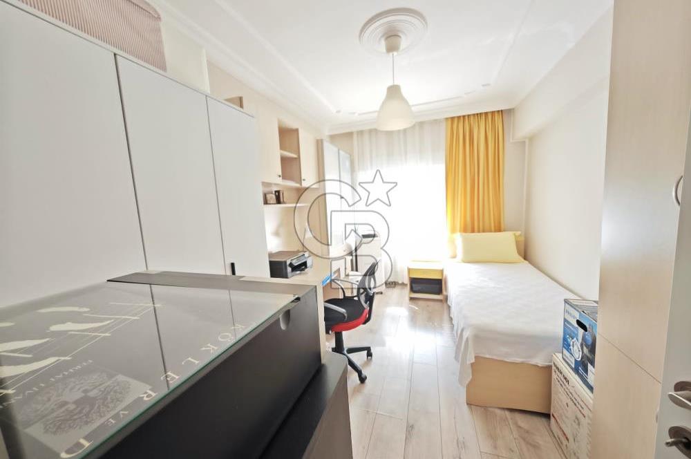 NARLIDERE YEŞİLVADİ SİTESİNDE OTOPARKLI 1.KAT 3+1 130m2 ARAKAT