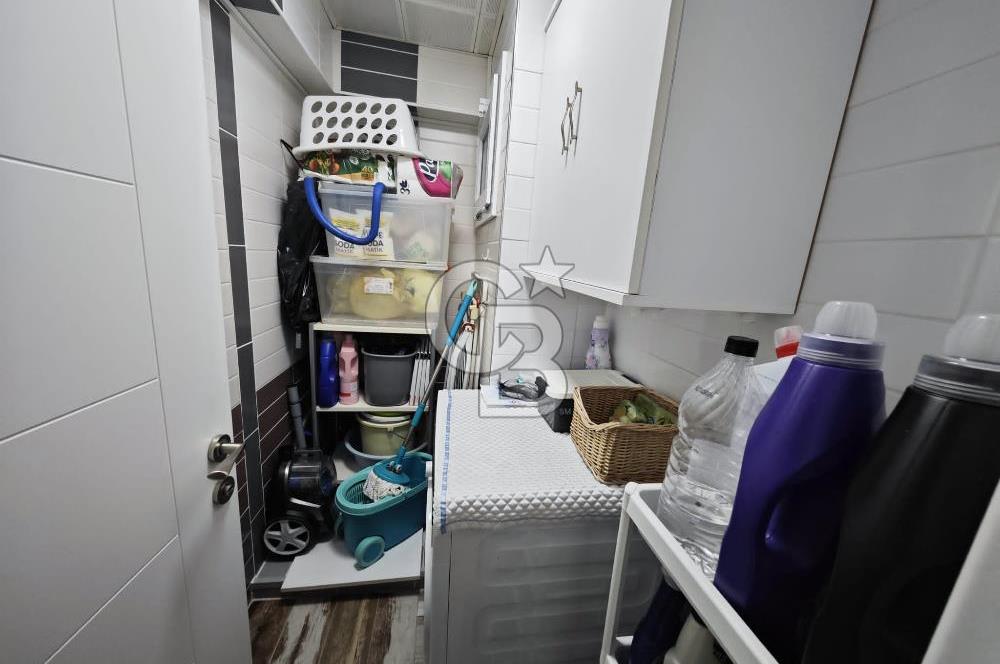 NARLIDERE YEŞİLVADİ SİTESİNDE OTOPARKLI 1.KAT 3+1 130m2 ARAKAT