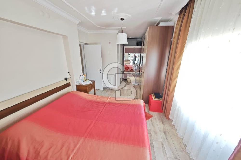 NARLIDERE YEŞİLVADİ SİTESİNDE OTOPARKLI 1.KAT 3+1 130m2 ARAKAT