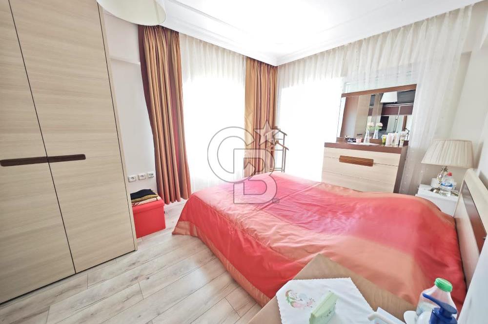 NARLIDERE YEŞİLVADİ SİTESİNDE OTOPARKLI 1.KAT 3+1 130m2 ARAKAT