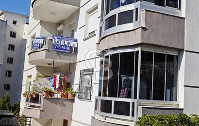 NARLIDERE YEŞİLVADİ SİTESİNDE OTOPARKLI 1.KAT 3+1 130m2 ARAKAT