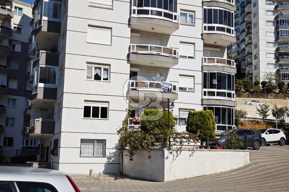 NARLIDERE YEŞİLVADİ SİTESİNDE OTOPARKLI 1.KAT 3+1 130m2 ARAKAT