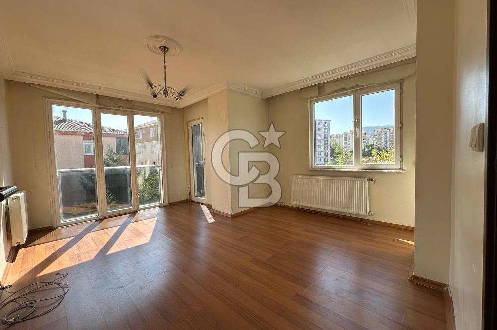 Kurtköy Emsey'e Komşu Nezih Sitede Balkonlu Çift Banyolu Kiralık 3+1 Daire
