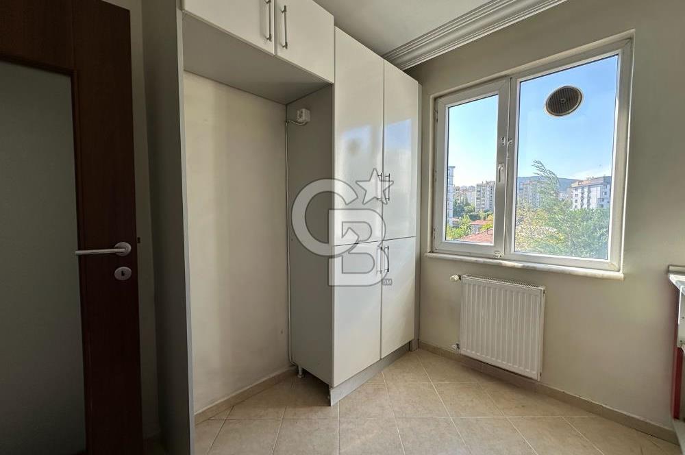 Kurtköy Emsey'e Komşu Nezih Sitede Balkonlu Çift Banyolu Kiralık 3+1 Daire