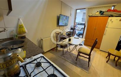 BALÇOVA FEVZİ ÇAKMAK MAHALLESİNDE JEOTERMALLİ, DÜKKAN TAPULU, KISMİ EŞYALI YATIRIMLIK DAİRE
