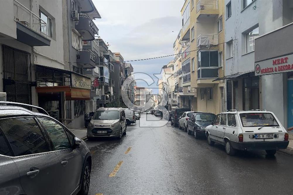 BALÇOVA FEVZİ ÇAKMAK MAHALLESİNDE JEOTERMALLİ, DÜKKAN TAPULU, KISMİ EŞYALI YATIRIMLIK DAİRE