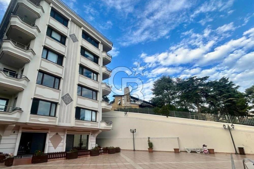 Sahil parselinde açık havuzlu ve kapalı garajlı binada 4+1daire