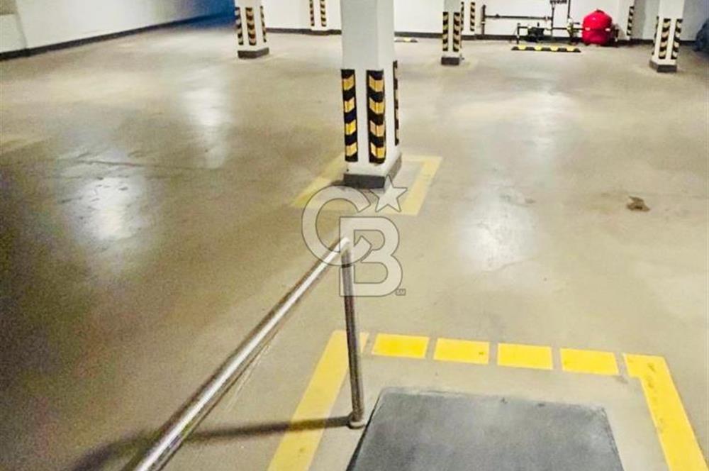 Sahil parselinde açık havuzlu ve kapalı garajlı binada 4+1daire