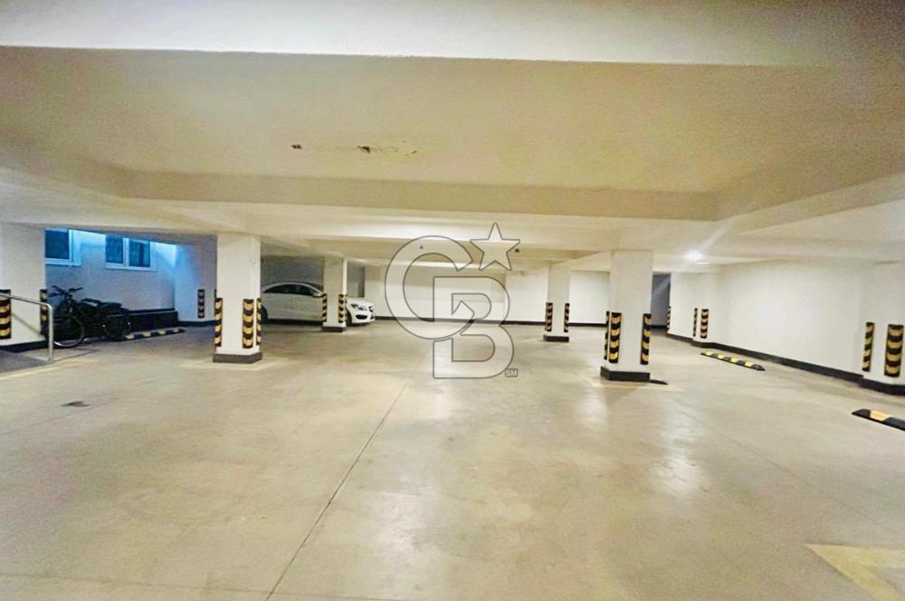 Sahil parselinde açık havuzlu ve kapalı garajlı binada 4+1daire
