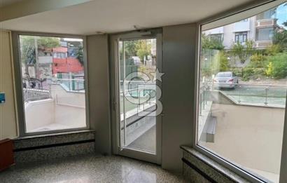 Sahil parselinde açık havuzlu ve kapalı garajlı binada 4+1daire